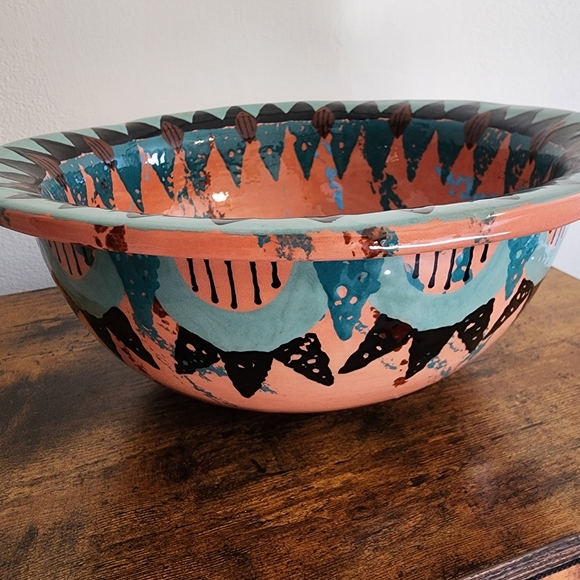 Richard Fridaux and Kay Hays Bynum Hand Painted Bowl - Picture 3 of 9